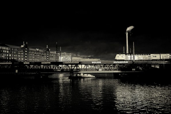 Express Train Hamburg Docks 2016